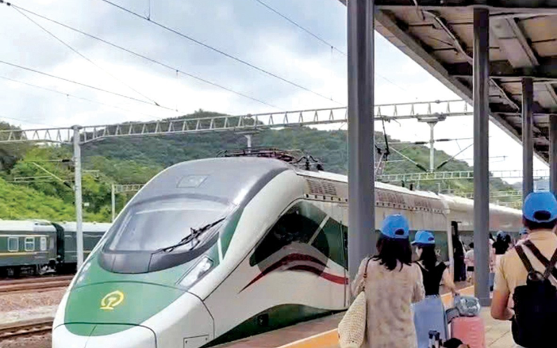 review tour côn minh núi tuyết kiệu tử