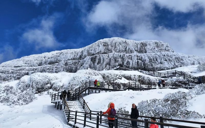 tour côn minh túi tuyết kiệu tử